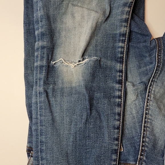 Kut From the Kloth Distress Capri - Picture 8 of 9